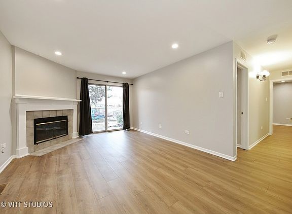 2nd image of 42 N Park Ave APT 1