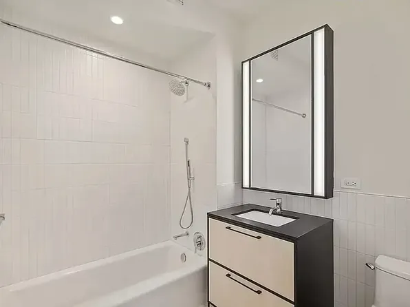 153-10 88th Avenue image 6 of 24