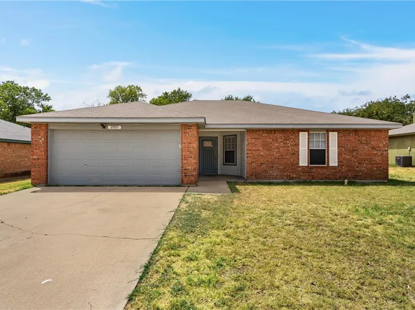 2005 Fleetwood Dr, Killeen, TX 76543