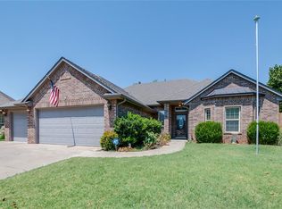 9109 NW 81st St, Yukon, OK 73099
