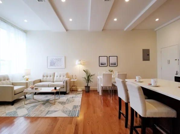 40-02 Broadway image 1 of 7