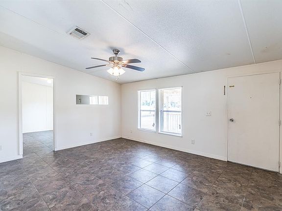 3rd image of 5025 SE 148th St