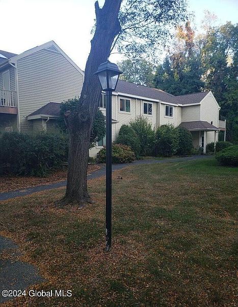 2nd image of 202 Burgoyne Drive
