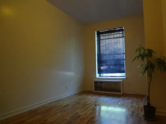 Rented by Bohemia Realty Group | media 11