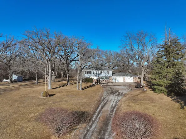 2023 Oak Dr, Missouri Valley, IA 51555