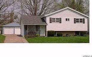 2nd image of 724 Sandalwood Dr