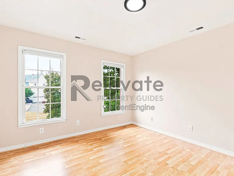 10927 Rickey Ct — Photo 15