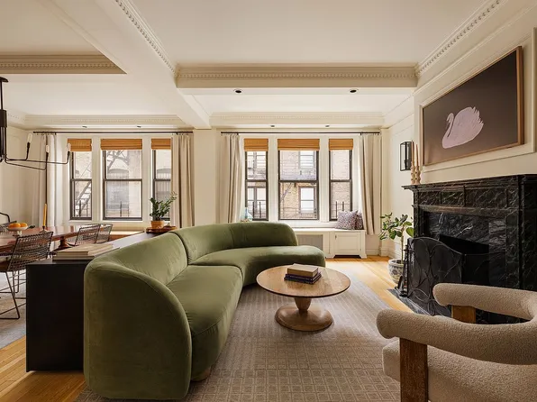 114 E 84th St APT 3C, New York, NY 10028