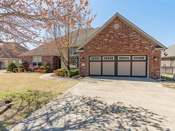 3rd image of 1803 Cherry Hills Dr
