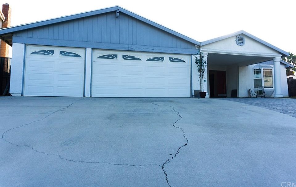 1st image of 13504 Lomitas Ave