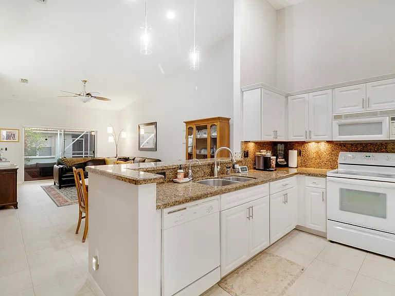 8063 Dolomtian Way — Photo 14
