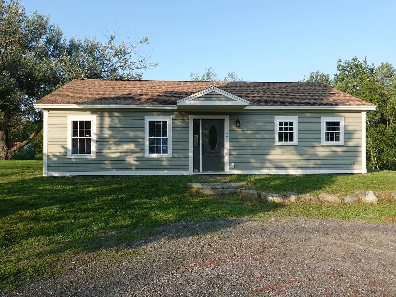 3 bed, 1150 sqft, $2,350 — Photo 1
