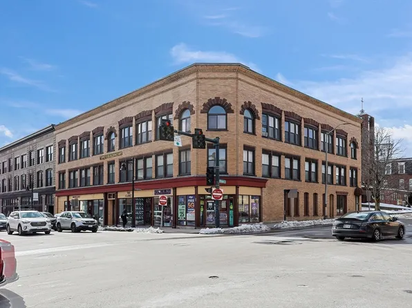 7 Main St APT 203, Brockton, MA 02301