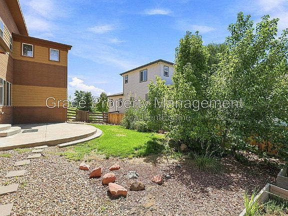 4th image of 10229 Southlawn Cir