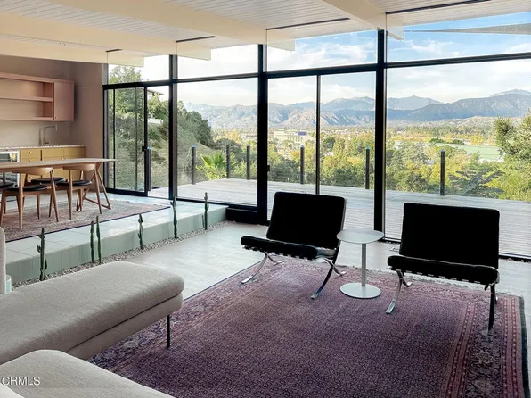 879 Hillcrest Dr, Pomona, CA 91768