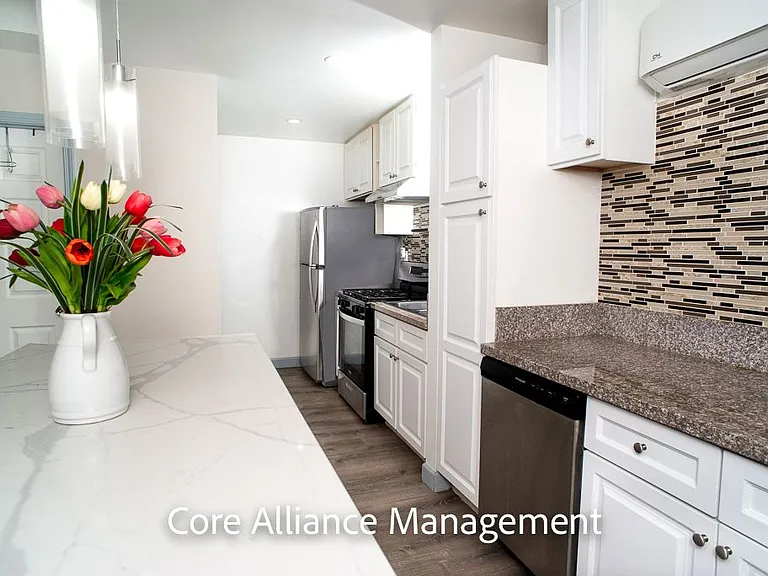 9413 Farralone Ave — Photo 3