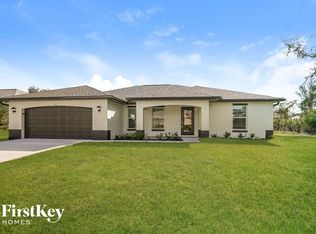 837 SW 15th Ave, Cape Coral, FL 33991