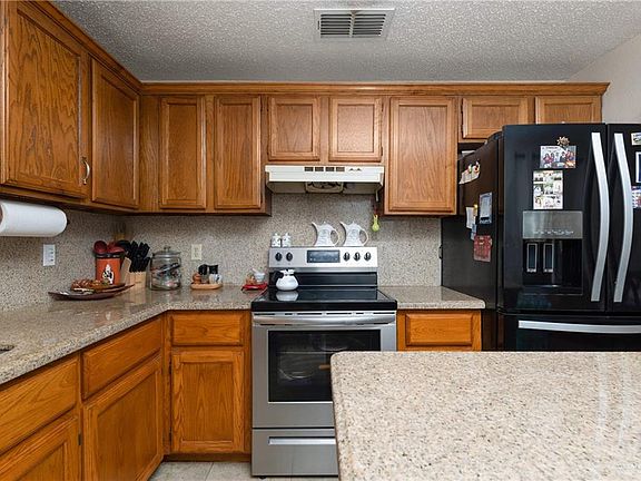 5th image of 2908 Westway Ave
