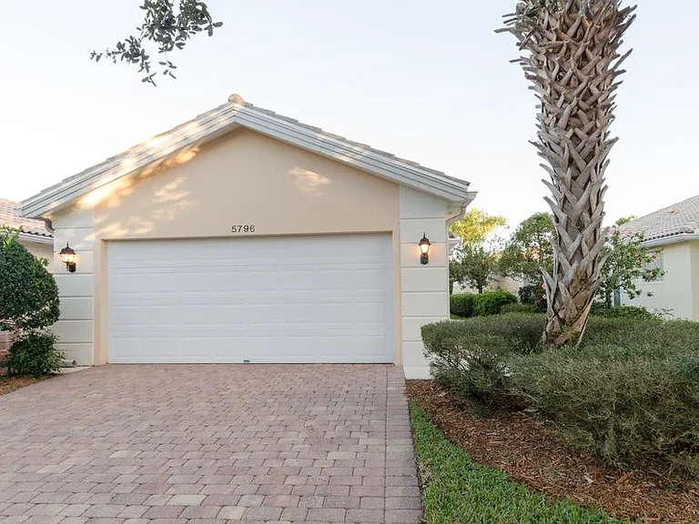 5796 Ivrea Dr — Photo 3