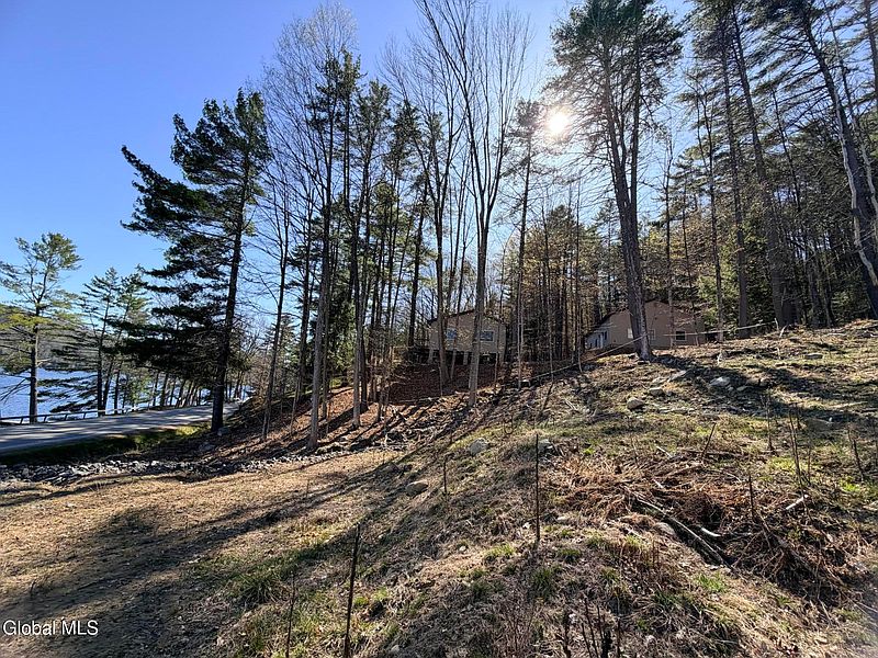 4th image of 1397 N Shore Road