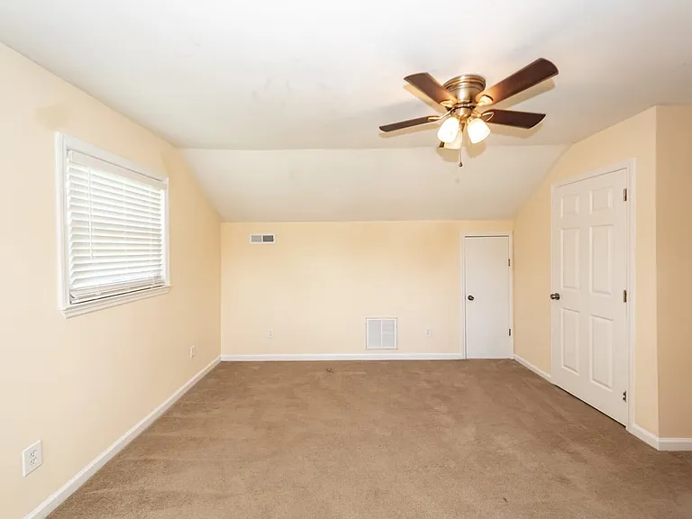 2126 State Rd — Photo 72