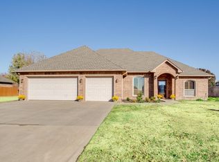 2209 Mount Vernon Rd, Enid, OK 73703
