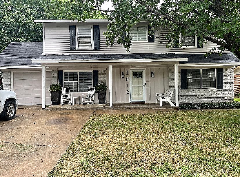 1st image of 1812 Westchester St