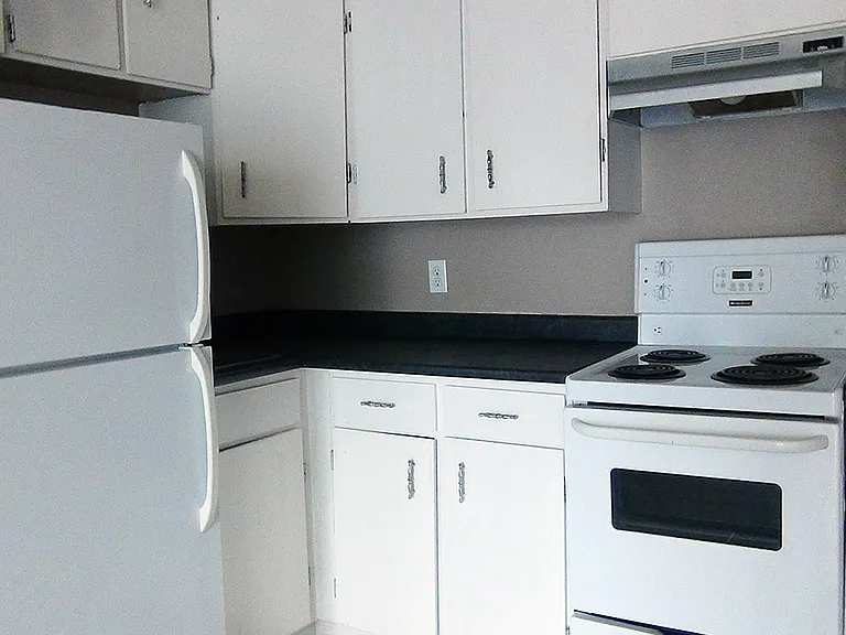 205 Ross Ave — Photo 4