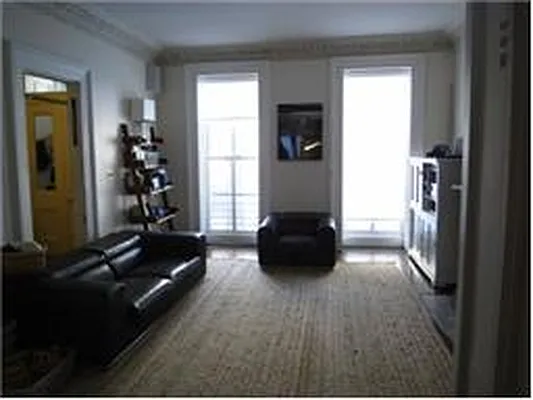 Rented by Douglas Elliman | media 24