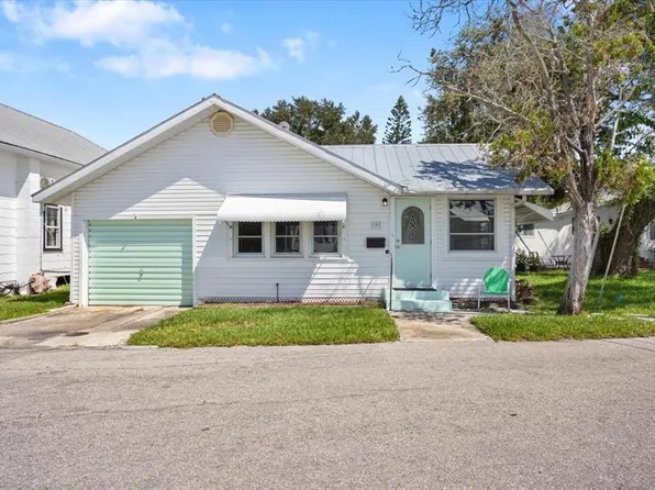 9 Seminole Dr, Bradenton, FL 34208