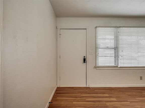 4th image of 1221 Dakota St