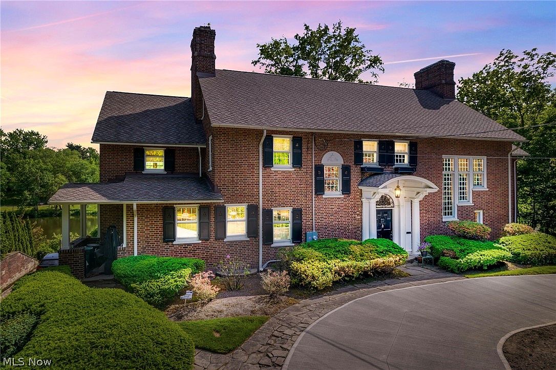 16850 S Woodland Rd, Shaker Heights, OH 44120 | Zillow