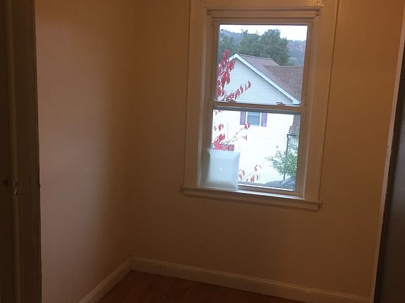 4th image of 48 Hungerford Avenue # Fl 2nd