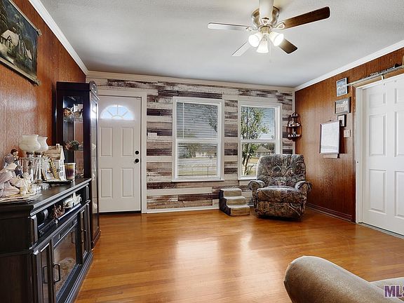 5th image of 305 E Spillman St
