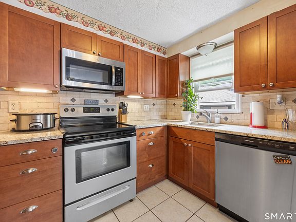 5th image of 93 Clintonville Road #4