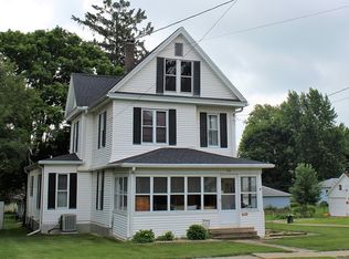 410 Portland Ave, Morrison, IL 61270