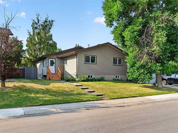 4th image of 1837 N Meadowbrook Dr SE