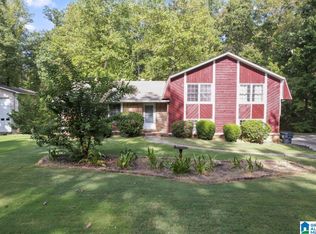 11 Red Fox Dr, Pelham, AL 35124