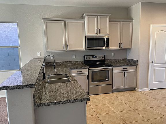 5th image of 30227 N Oak Dr