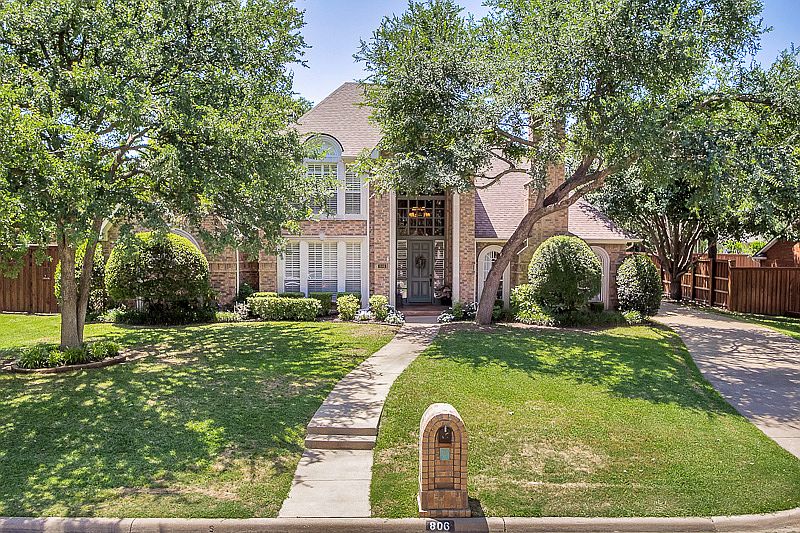1st image of 806 Timbercrest Ct