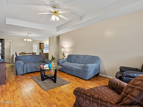 3rd image of 107 Bay Rum Dr