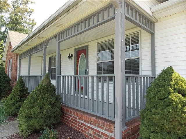 1st image of 413 Noel Ln
