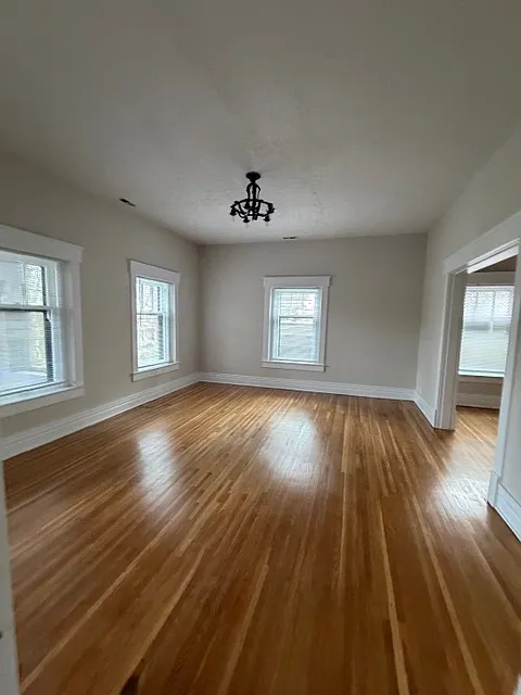 3 bed, 1564 sqft, $1,800 — Photo 2