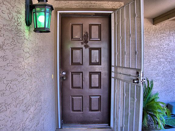 5th image of 2011 N Verano Way