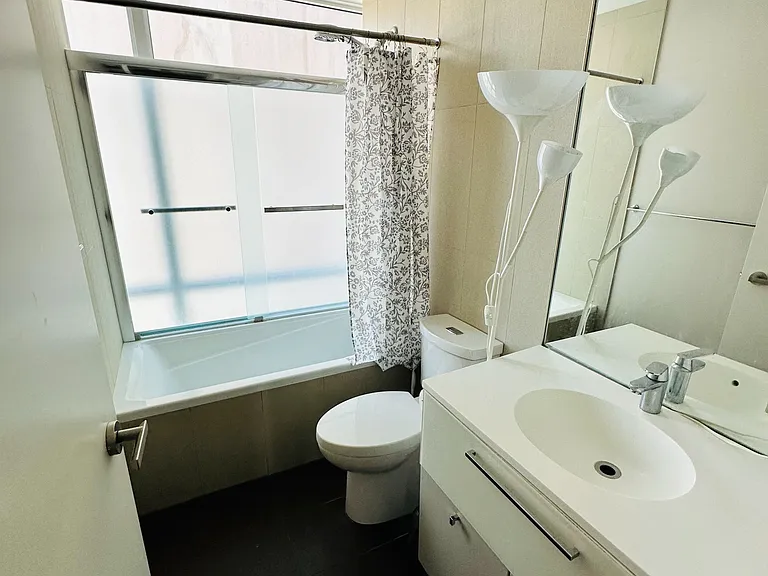 15 Grenville St #2103 — Photo 12