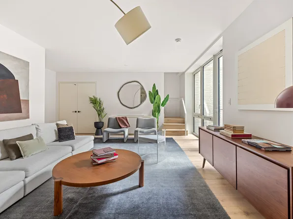 66 Clinton Street image 8 of 17