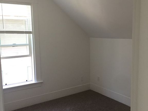 5th image of 708 S M St APT 2