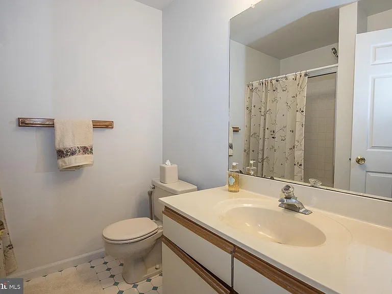 36 Le Forge Ct — Photo 11