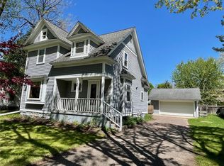 314 11th St E, Menomonie, WI 54751