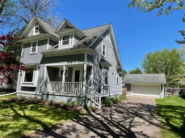 314 11th Street E, Menomonie, WI 54751